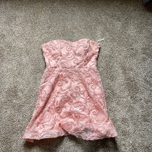 Short Pick strapless dress size 4
